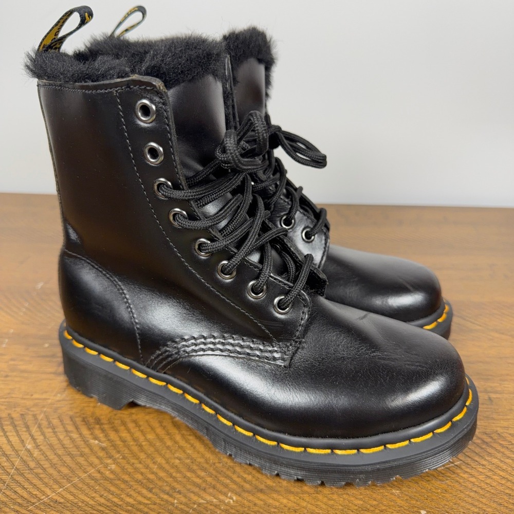 Dr. Martens Boots Women 5 Black 1460 Serena Faux Fur Lined‎ Combat Grunge Winter